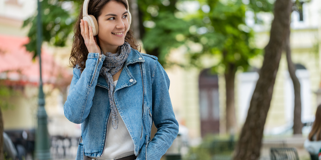 AirPods, Samsung, Sony и Xiaomi: году: какие наушники с шумодавом актуальны в 2026