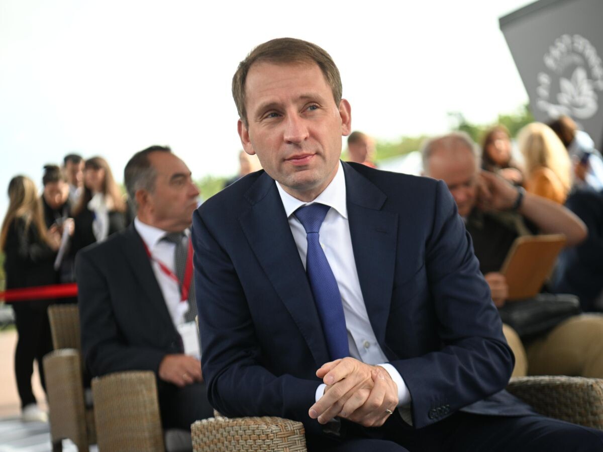    Министр природных ресурсов и экологии РФ Александр Козлов на открытии фестиваля "Улица Дальнего Востока" в рамках Восточного экономического форума во Владивостоке | © РИА Новости / Алексей Филиппов