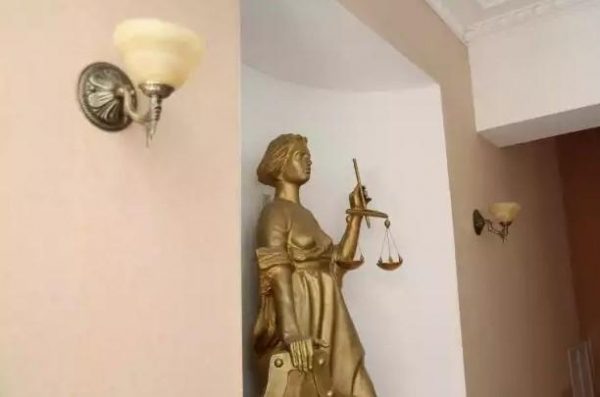 Волгоградский суд защитил права дочери погибшего бойца СВО