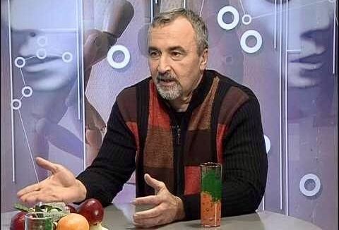 Сергей Викторович Ковалев — психотерапевт, доктор психологических наук, доктор философии, профессор, консультант по управлению, политический консультант.