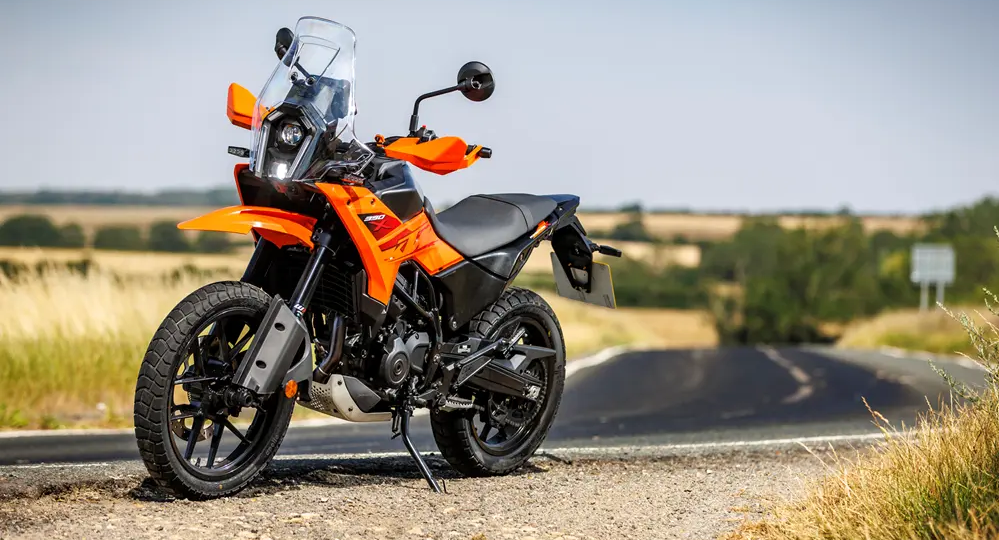 Экономия «на булавках»: почему KTM 390 Adventure X рискует стать самым спорным байком года