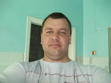 «Просто скажи, что тебе понравилось, и поедем, куда я решу» — сказал он и заблокировал двери. Открыть их я уже не могла