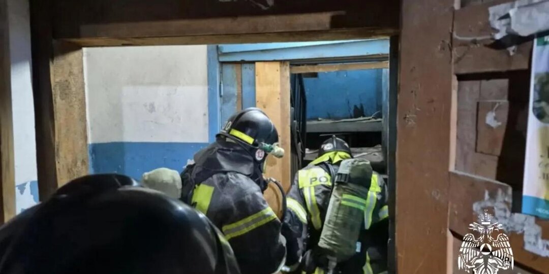 Троих жильцов спасли при пожаре в Усть-Куте