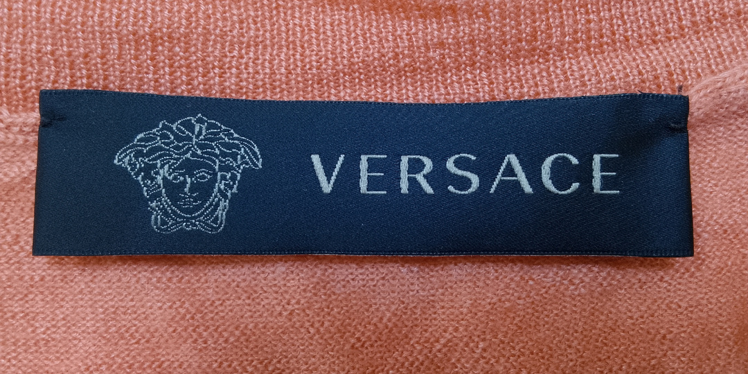 Chanel, Versace... Неужели и на нашей улице перевернулся грузовик?