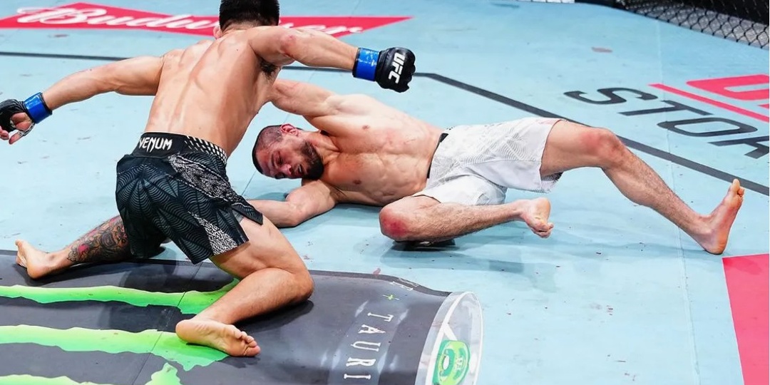 Шокирующее поражение Усмана Нурмагомедова в UFC. Брата Хабиба наглухо вырубили на его глазах!