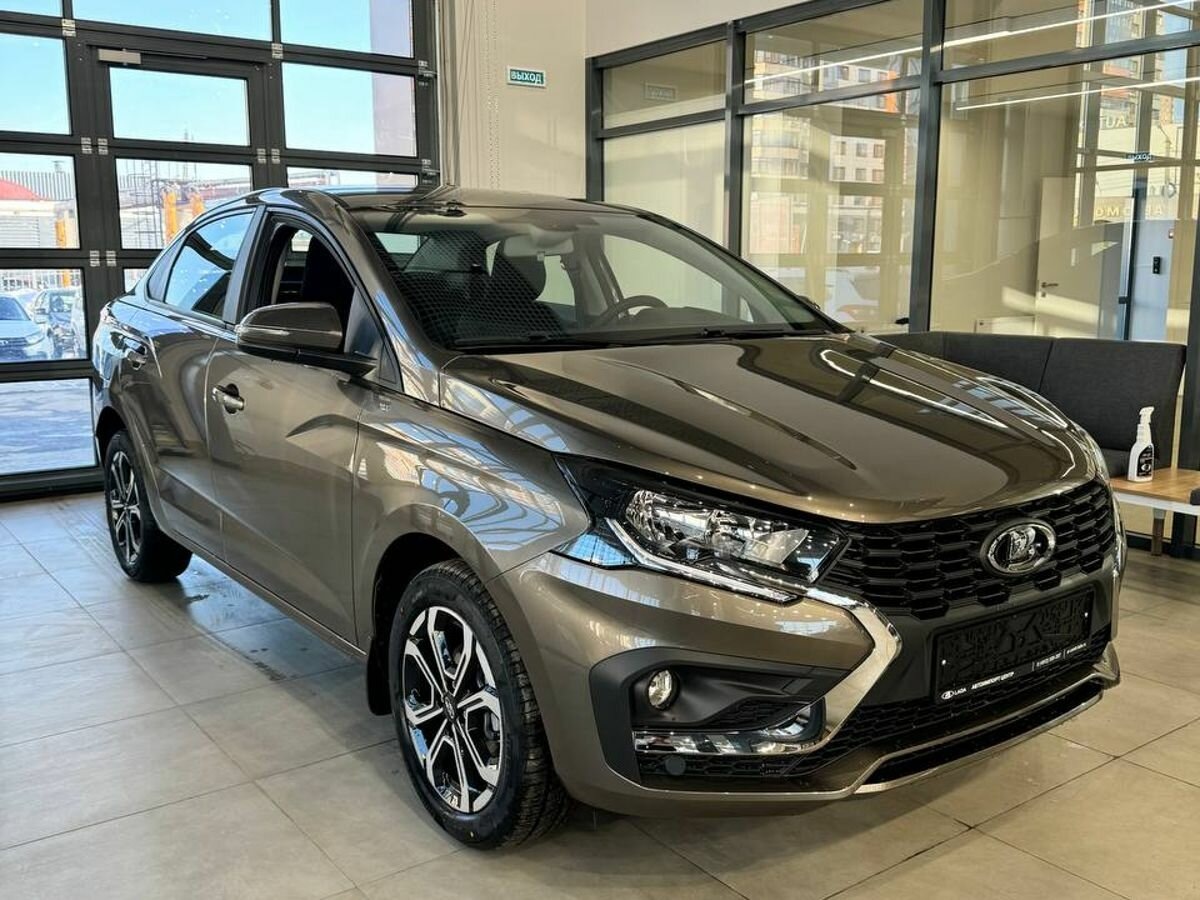 Lada Iskra ворвалась в топ-10 самых продаваемых авто в России