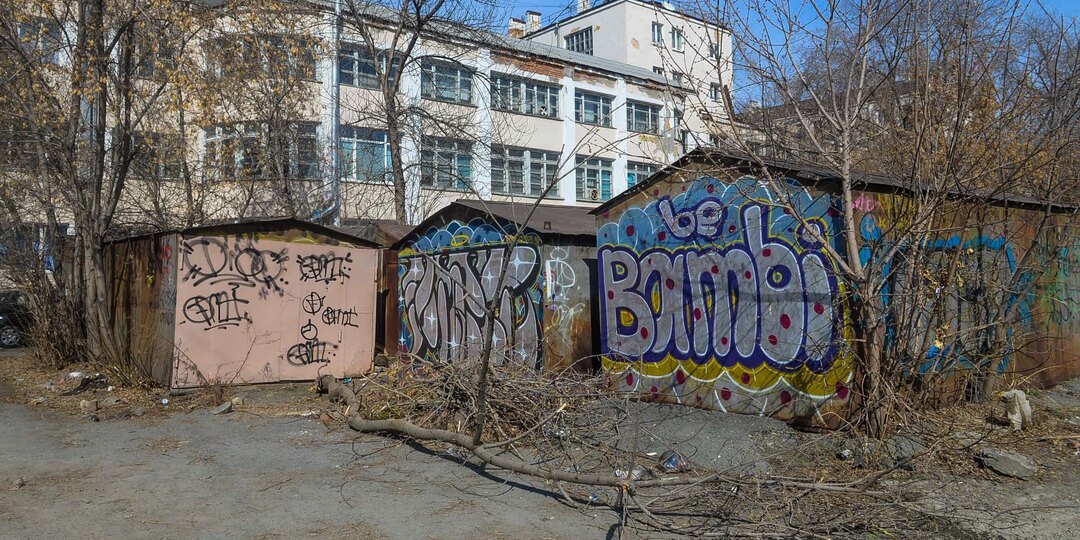 В Свердловской области нашли труп подростка в гараже
