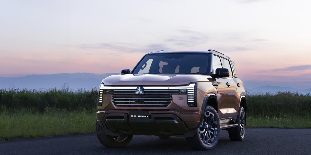 Mitsubishi Pajero стал совсем другим! Педали в нем теперь не перепутаешь.