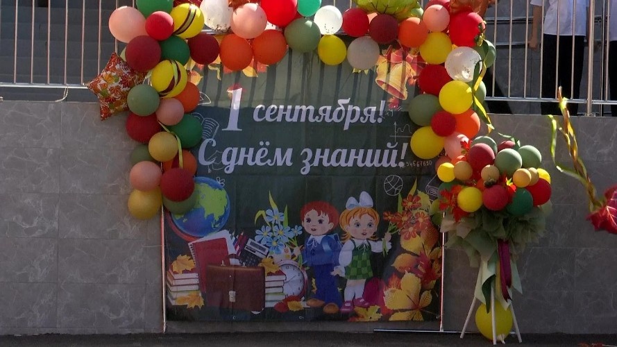 Около 327 тысяч детей сели за парты в Иркутской области в новом учебном году