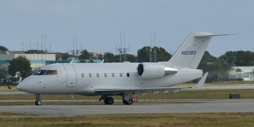"Мы садимся на дорогу" - передал капитан. История рейса 823 Bombardier Challenger 604 компании Hop-a-Jet