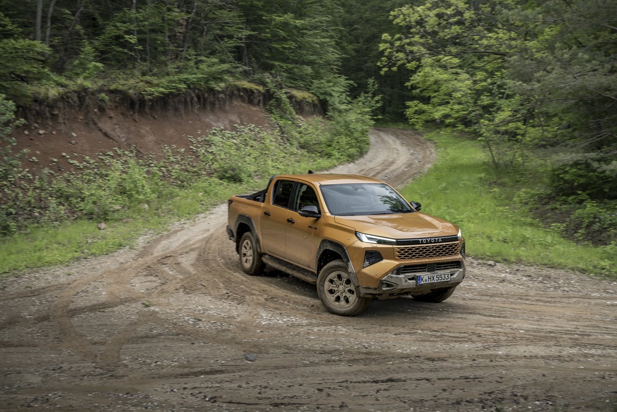   Toyota может перевести Hilux на растительное масло