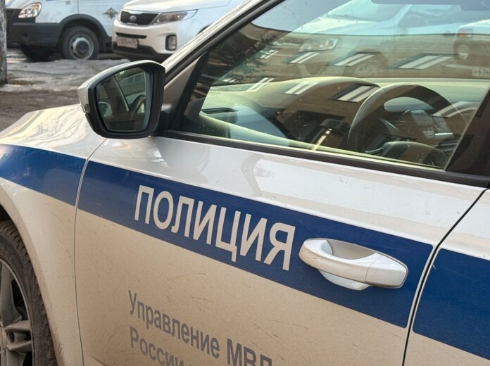 На одной из остановок Закамска обнаружили тело мужчины