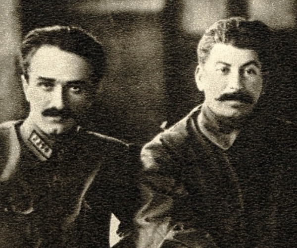 Анастас Иванович Микоян и Иосиф Виссарионович Сталин.