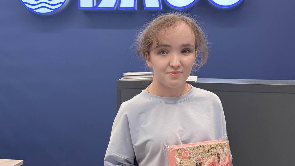 Наша победительница прошлого розыгрыша от Vivienne Sabo