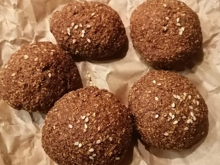 Булочки из миндальной муки с псиллиумом