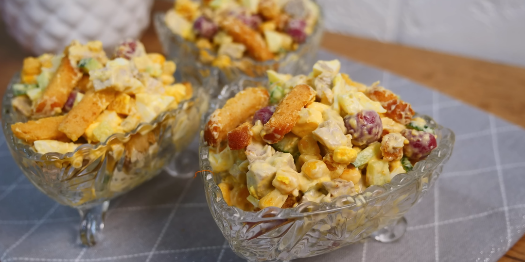 Салат «Вишенка» — яркий и необычный вкус для вашего стола