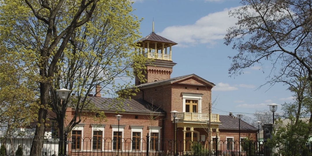 Путешествие в купеческий город Таганрог: улица Греческая.