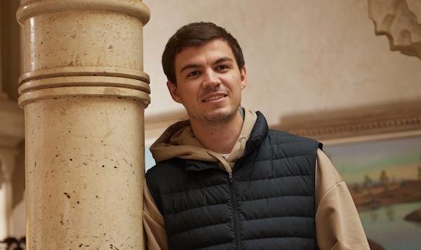 Уроженец ЛНР Влад Череватый покинул шоу «Мастер игры» на ТНТ за шаг до финала