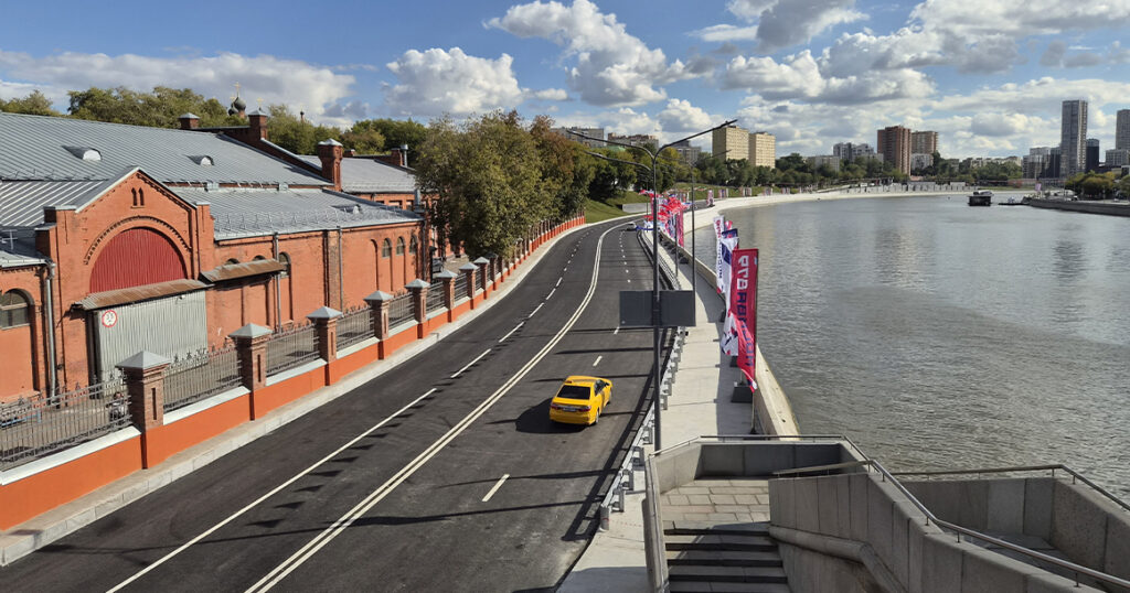 Крутицкая набережная наконец открылась. Что изменилось и почему не все в восторге