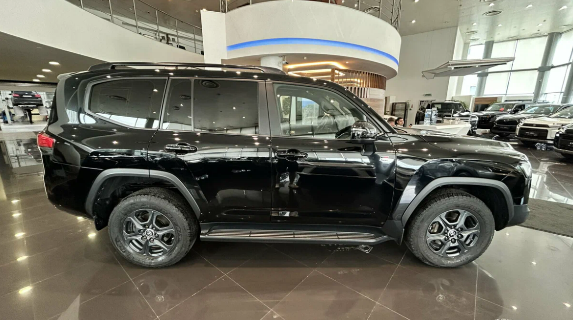 Внешний вид Toyota Land Cruiser 300