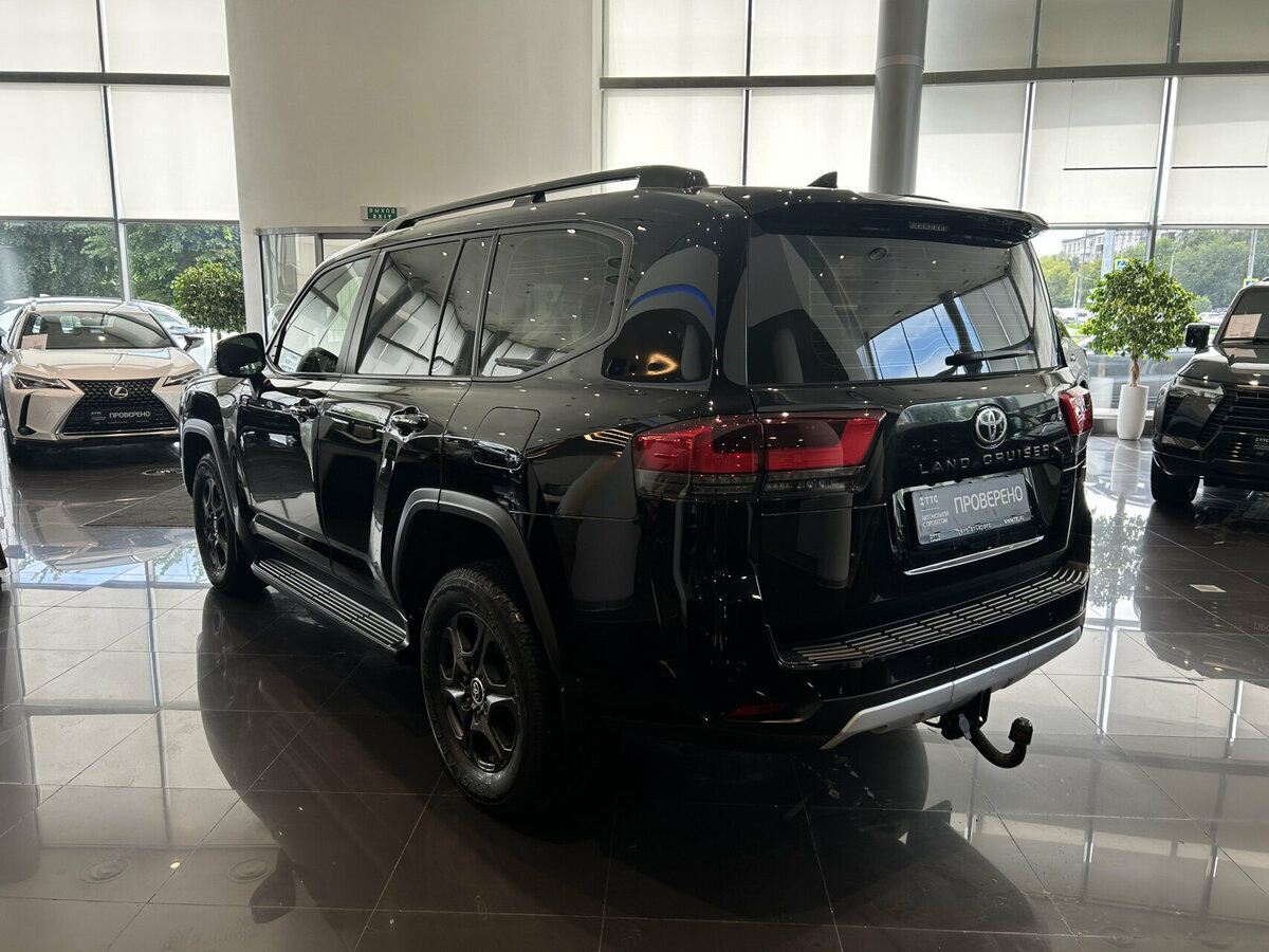 Задний ряд сидений Land Cruiser 300