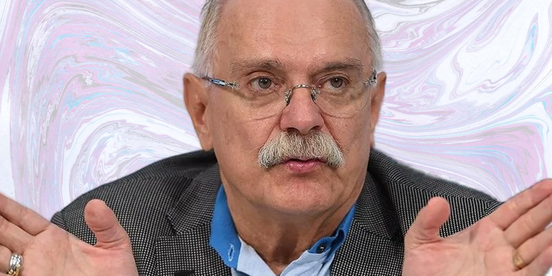 «Хватит кормить нас ботоксом!»: Никита Михалков объявил войну фанерным певцам и резиновым лицам на голубых экранах