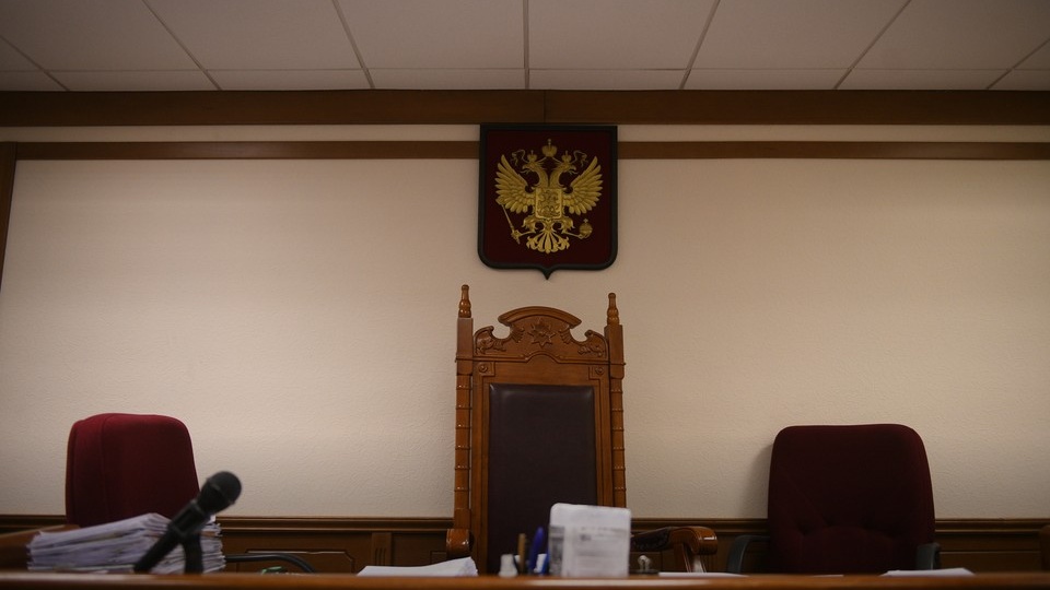 Курянин получил 5 суток ареста за брань в общественном месте