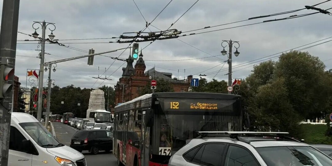 Ремонт тротуаров в центре Владимира провоцирует пробки