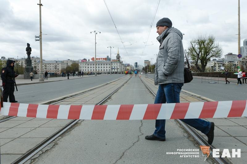 Часть центральных улиц закроют для транспорта и СИМ в Екатеринбурге на несколько дней