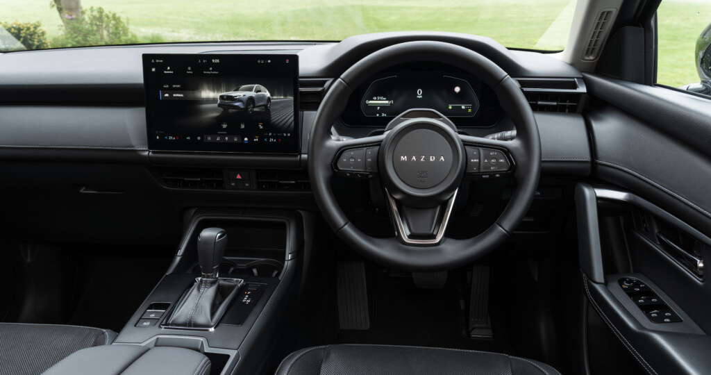 Mazda CX-5 2026: японский бестселлер обновился. Цены от 2,16 млн рублей и проверенные моторы