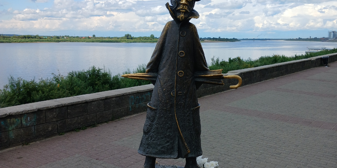 Дневная прогулка по Томску: Чехов, Лигачев, белый дом, универ, политех и прочее… прочее… прочее