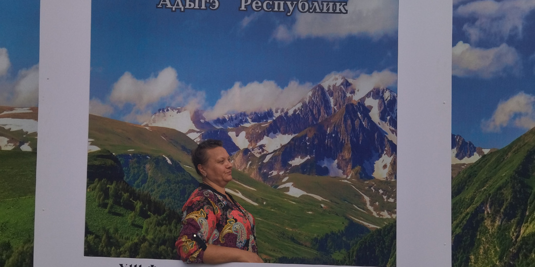 Отдыхающим на Черноморо-Азовском побережье. Знаете, где в сентябре весь Краснодарский край ест бесплатный сыр и фоткается у Эйфелевой башни