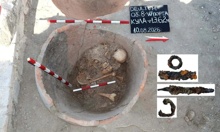 1600 лет назад он спрятался от врагов в огромном сосуде, но выбраться из него уже не смог. Находка археологов в Болгарии
