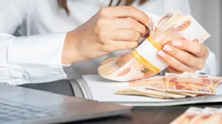 Откуда деньги? Банковские вклады начнут проверять: кому придётся объяснять происхождение денег