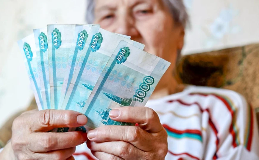 Что полагается пенсионерам, у которых есть стаж с 2002 по 2014 год: в чем дело