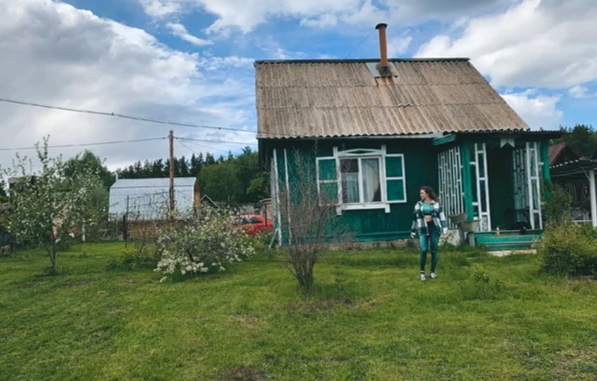 «фото ДО и ПОСЛЕ» - как мы начали дачный домик восстанавливать и хлеб у кровельщиков забирать.