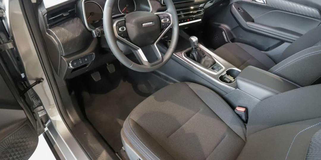 Сколько стоит базовый Haval M6 и Jolion у дилеров в сентябре 2026? Заехал к дилеру и изучил цены