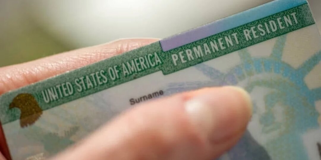 Сокрытие ВНЖ США привело женщину из Владивостока на скамью подсудимых
