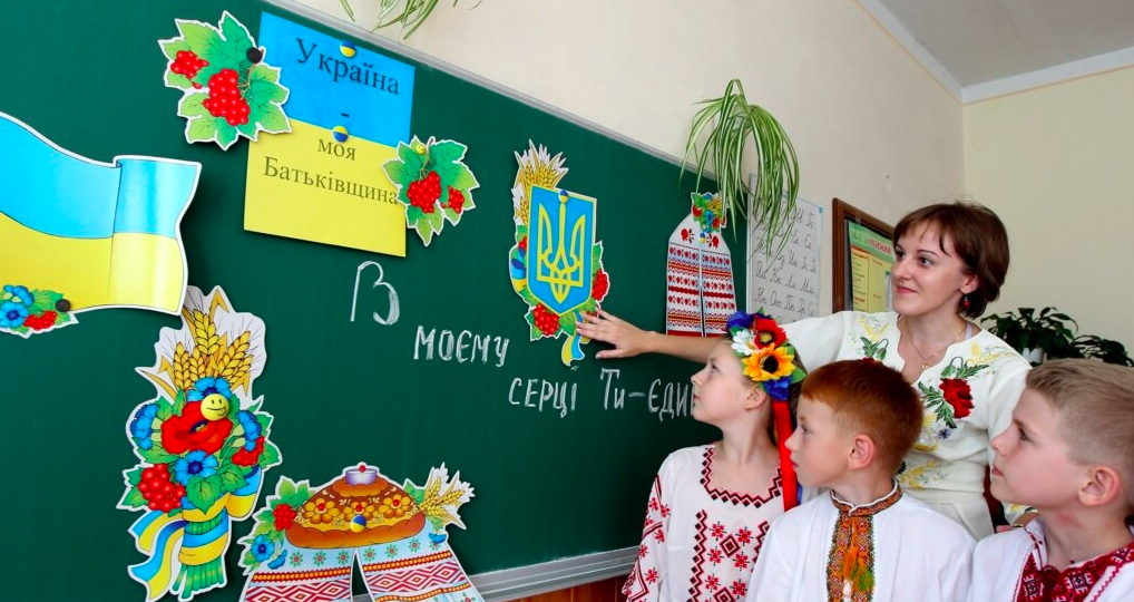 Это французский рецепт? Блюдо в школьной столовой Львова неприятно удивило украинцев - фото