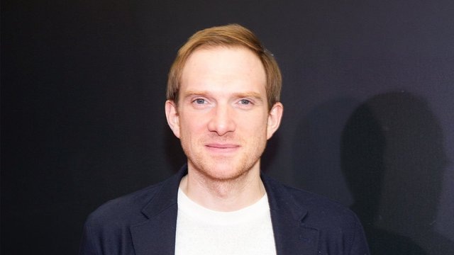 Звезда «Кухни» Андрей Бурковский объяснил, почему уехал из России
