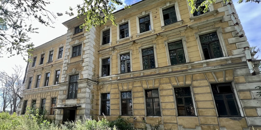 «Рубль за метр» поможет вернуть облик историческому корпусу на Волковом поле
