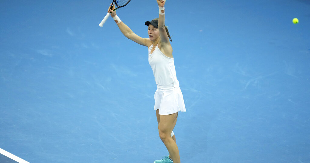 Россиянка Самсонова одержала победу над украинкой Костюк в 1/4 финала WTA 500