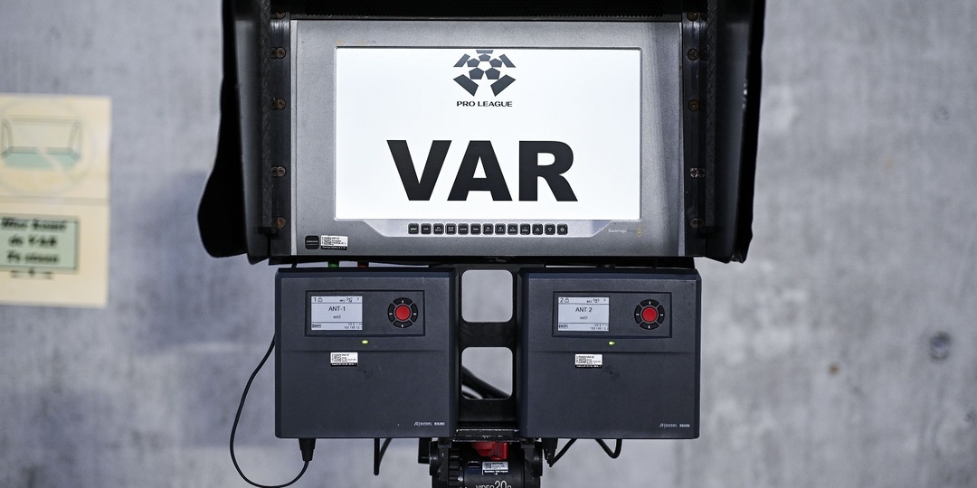 Как починить VAR: просто возьмите опыт Америки
