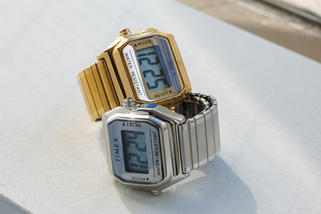 Timex расширила продажи Mini T80 Ring Set — часов для пальца и запястья