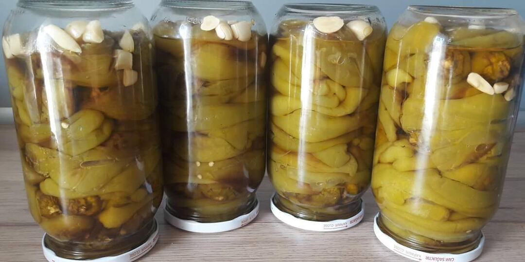 Потрясающий маринованный перец на зиму в духовке: без стерилизации и хлопот, а вкус — просто пальчики оближешь!