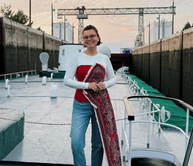 Пошли Танюше навстечу