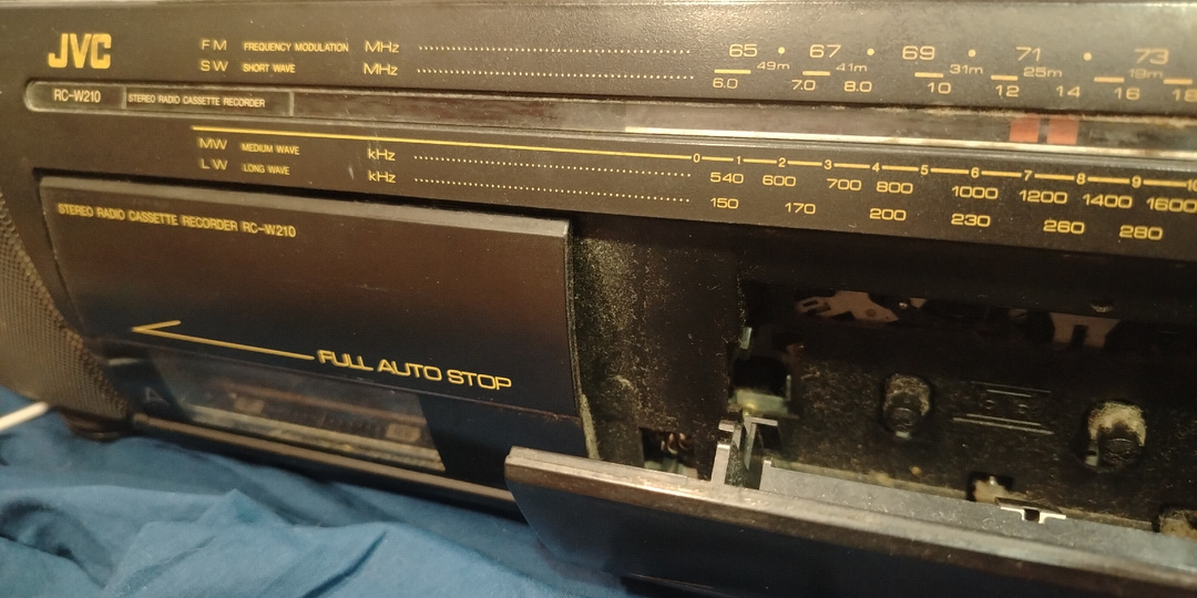 71-я серия: заказ клиента на оживление. Магнитофон JVC RC-W210