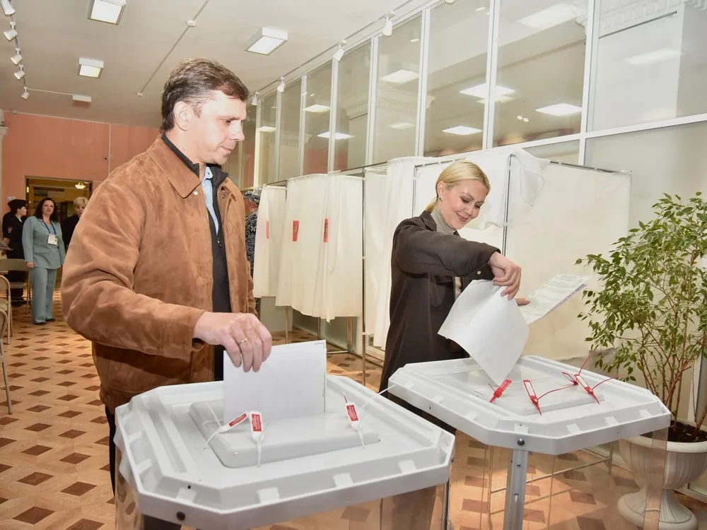 Губернатор Орловской области Андрей Клычков проголосовал на выборах. Фото пресс-службы Губернатора Орловской области.