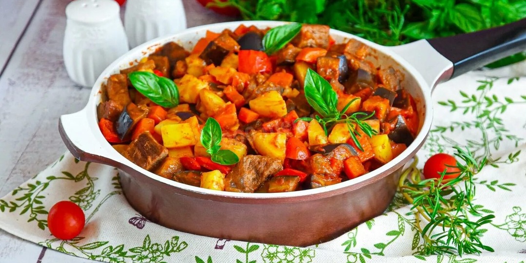 Овощное рагу с мясом, которое тушится само. Готовлю в казане, семья ждёт с нетерпением