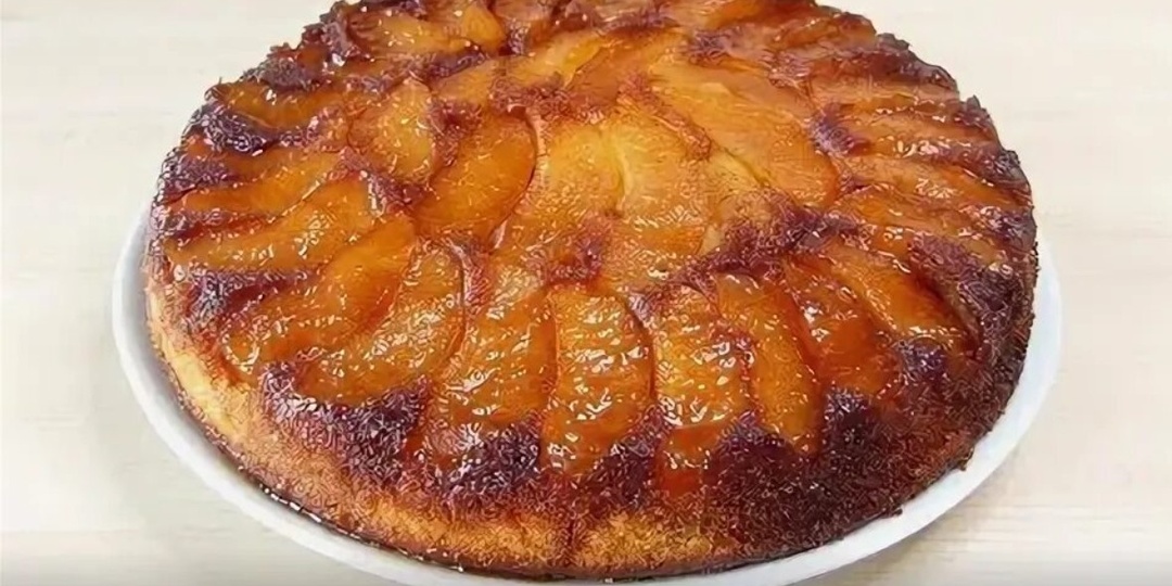 Яблочный пирог для чаепития. Перевёртыш.